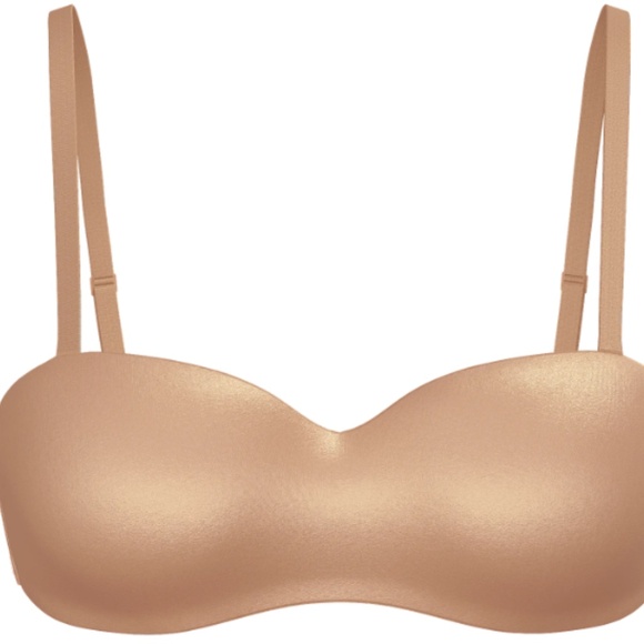 Victoria's Secret Body by Victoria Lightly Lined Strapless Bra - Picture 2 of 3